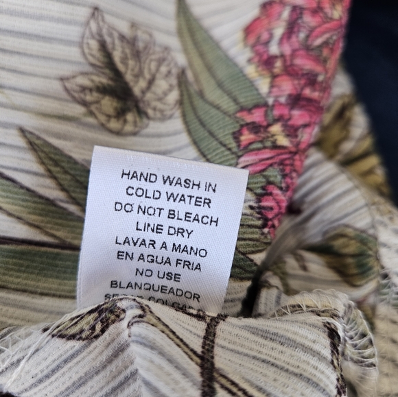 Entro Cold Shoulder Blouse - Picture 9 of 10